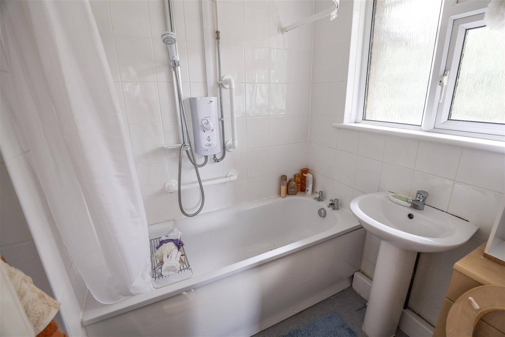 8 Blaendewi, Wick, Nr Cowbridge, Vale of Glamorgan, CF71 7QG